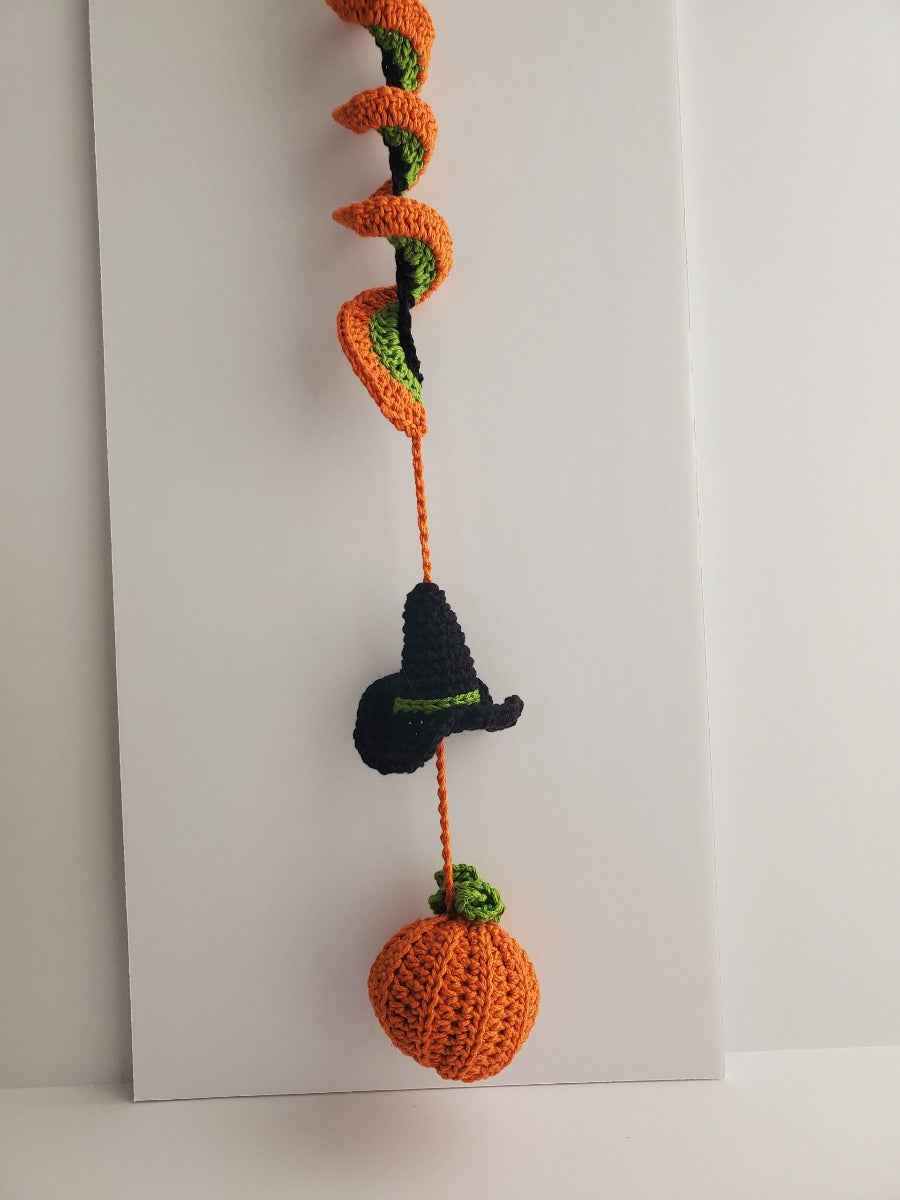 Halloween Witch & Pumpkin Wall Hanging